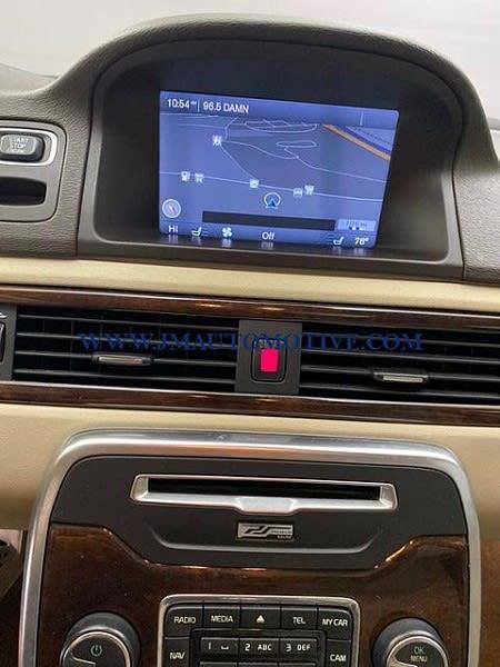 2013 Volvo Xc70 3.2L, available for sale in Naugatuck, Connecticut | J&M Automotive Sls&Svc LLC. Naugatuck, Connecticut 2013 Volvo Xc70 3.2L, available for sale in Naugatuck, Connecticut | J&M Automotive Sls&Svc LLC. Naugatuck, Connecticut