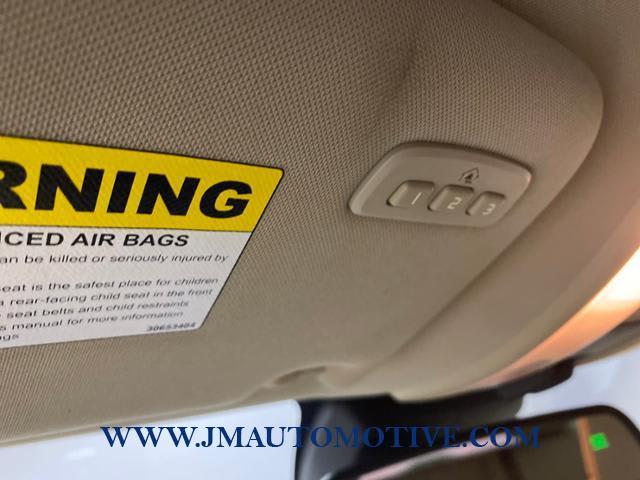2013 Volvo Xc70 3.2L, available for sale in Naugatuck, Connecticut | J&M Automotive Sls&Svc LLC. Naugatuck, Connecticut 2013 Volvo Xc70 3.2L, available for sale in Naugatuck, Connecticut | J&M Automotive Sls&Svc LLC. Naugatuck, Connecticut
