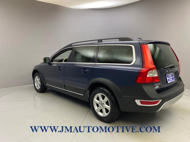 2013 Volvo Xc70 3.2L, available for sale in Naugatuck, Connecticut | J&M Automotive Sls&Svc LLC. Naugatuck, Connecticut 2013 Volvo Xc70 3.2L, available for sale in Naugatuck, Connecticut | J&M Automotive Sls&Svc LLC. Naugatuck, Connecticut
