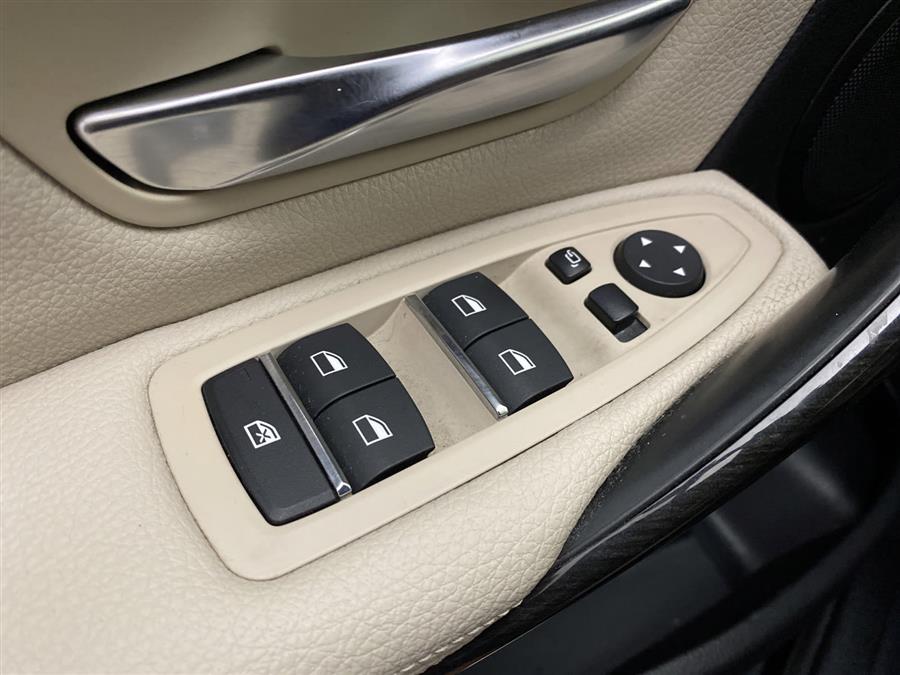 2019 BMW 3 Series 330i xDrive, available for sale in Naugatuck, Connecticut | J&M Automotive Sls&Svc LLC. Naugatuck, Connecticut 2019 BMW 3 Series 330i xDrive, available for sale in Naugatuck, Connecticut | J&M Automotive Sls&Svc LLC. Naugatuck, Connecticut