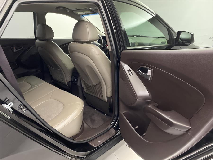 2014 Hyundai Tucson SE, available for sale in Naugatuck, Connecticut | J&M Automotive Sls&Svc LLC. Naugatuck, Connecticut 2014 Hyundai Tucson SE, available for sale in Naugatuck, Connecticut | J&M Automotive Sls&Svc LLC. Naugatuck, Connecticut