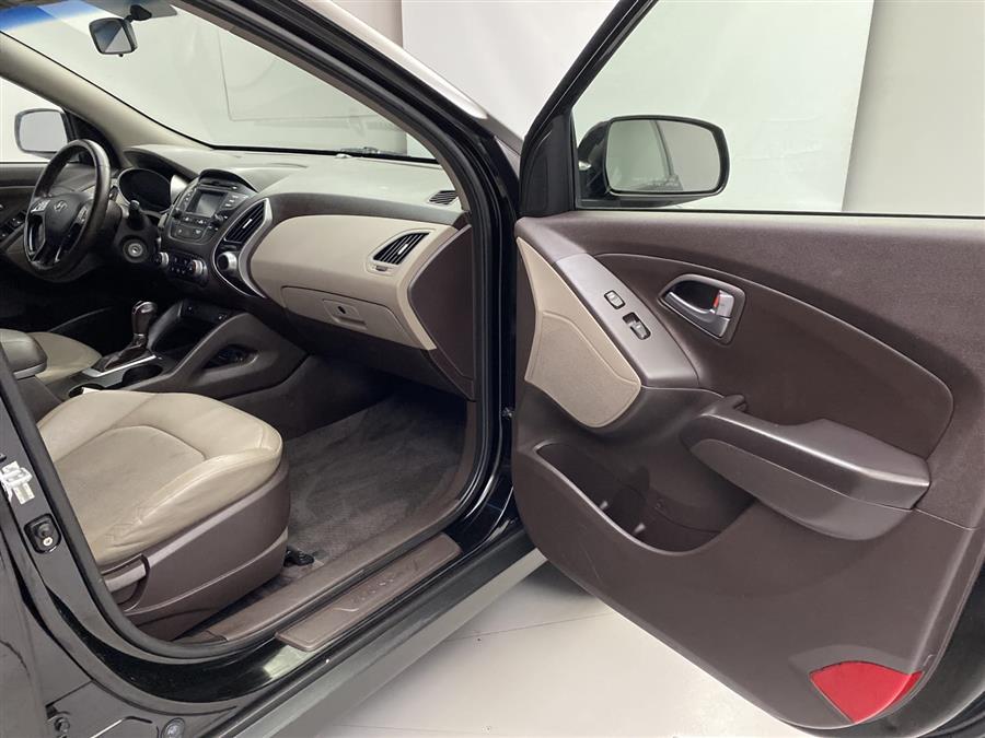2014 Hyundai Tucson SE, available for sale in Naugatuck, Connecticut | J&M Automotive Sls&Svc LLC. Naugatuck, Connecticut 2014 Hyundai Tucson SE, available for sale in Naugatuck, Connecticut | J&M Automotive Sls&Svc LLC. Naugatuck, Connecticut