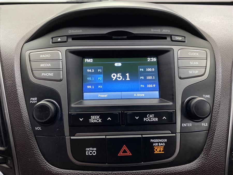 2014 Hyundai Tucson SE, available for sale in Naugatuck, Connecticut | J&M Automotive Sls&Svc LLC. Naugatuck, Connecticut 2014 Hyundai Tucson SE, available for sale in Naugatuck, Connecticut | J&M Automotive Sls&Svc LLC. Naugatuck, Connecticut
