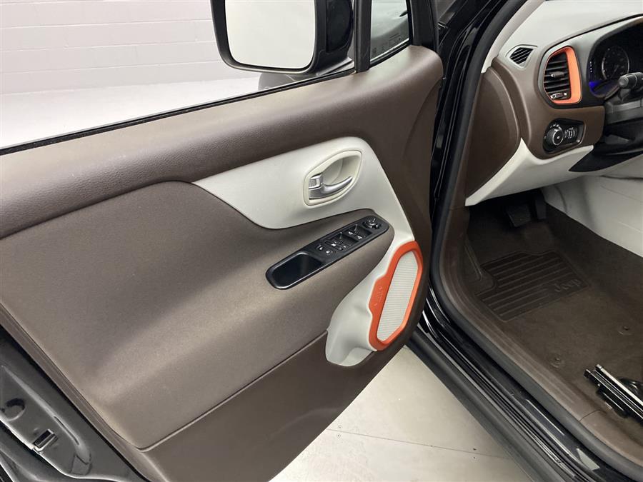 2015 Jeep Renegade Latitude, available for sale in Naugatuck, Connecticut | J&M Automotive Sls&Svc LLC. Naugatuck, Connecticut 2015 Jeep Renegade Latitude, available for sale in Naugatuck, Connecticut | J&M Automotive Sls&Svc LLC. Naugatuck, Connecticut