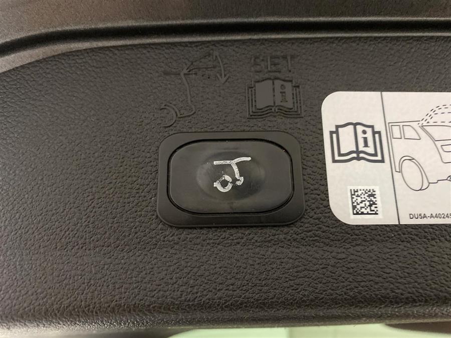 2017 Ford Escape Titanium, available for sale in Naugatuck, Connecticut | J&M Automotive Sls&Svc LLC. Naugatuck, Connecticut 2017 Ford Escape Titanium, available for sale in Naugatuck, Connecticut | J&M Automotive Sls&Svc LLC. Naugatuck, Connecticut