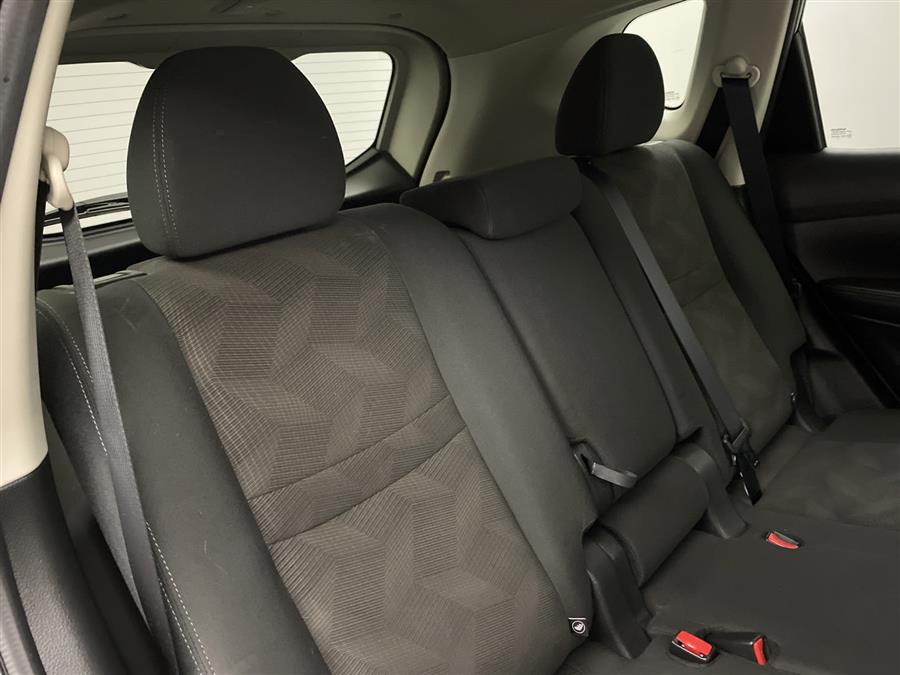 2016 Nissan Rogue SV, available for sale in Naugatuck, Connecticut | J&M Automotive Sls&Svc LLC. Naugatuck, Connecticut 2016 Nissan Rogue SV, available for sale in Naugatuck, Connecticut | J&M Automotive Sls&Svc LLC. Naugatuck, Connecticut