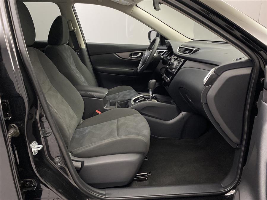 2016 Nissan Rogue SV, available for sale in Naugatuck, Connecticut | J&M Automotive Sls&Svc LLC. Naugatuck, Connecticut 2016 Nissan Rogue SV, available for sale in Naugatuck, Connecticut | J&M Automotive Sls&Svc LLC. Naugatuck, Connecticut