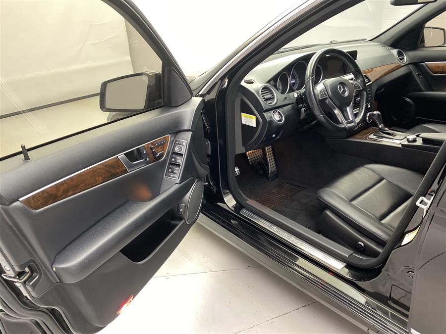 2013 Mercedes-benz C-class C 300 Sport, available for sale in Naugatuck, Connecticut | J&M Automotive Sls&Svc LLC. Naugatuck, Connecticut 2013 Mercedes-benz C-class C 300 Sport, available for sale in Naugatuck, Connecticut | J&M Automotive Sls&Svc LLC. Naugatuck, Connecticut
