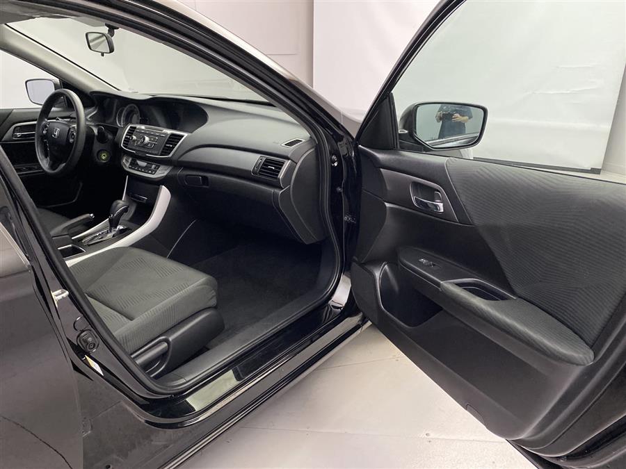2015 Honda Accord LX, available for sale in Naugatuck, Connecticut | J&M Automotive Sls&Svc LLC. Naugatuck, Connecticut 2015 Honda Accord LX, available for sale in Naugatuck, Connecticut | J&M Automotive Sls&Svc LLC. Naugatuck, Connecticut