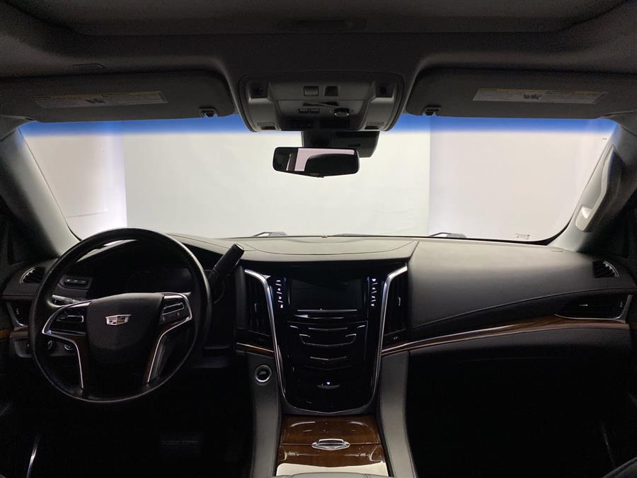 2017 Cadillac Escalade Luxury, available for sale in Naugatuck, Connecticut | J&M Automotive Sls&Svc LLC. Naugatuck, Connecticut 2017 Cadillac Escalade Luxury, available for sale in Naugatuck, Connecticut | J&M Automotive Sls&Svc LLC. Naugatuck, Connecticut