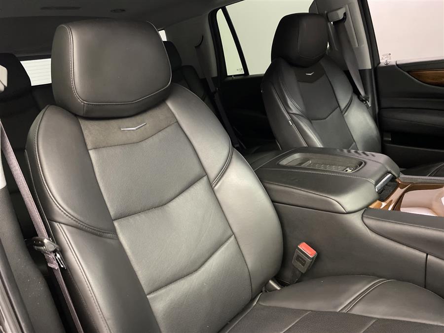 2017 Cadillac Escalade Luxury, available for sale in Naugatuck, Connecticut | J&M Automotive Sls&Svc LLC. Naugatuck, Connecticut 2017 Cadillac Escalade Luxury, available for sale in Naugatuck, Connecticut | J&M Automotive Sls&Svc LLC. Naugatuck, Connecticut