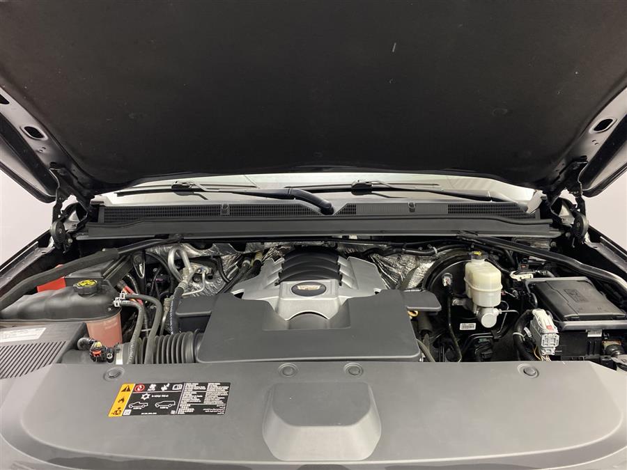 2017 Cadillac Escalade Luxury, available for sale in Naugatuck, Connecticut | J&M Automotive Sls&Svc LLC. Naugatuck, Connecticut 2017 Cadillac Escalade Luxury, available for sale in Naugatuck, Connecticut | J&M Automotive Sls&Svc LLC. Naugatuck, Connecticut