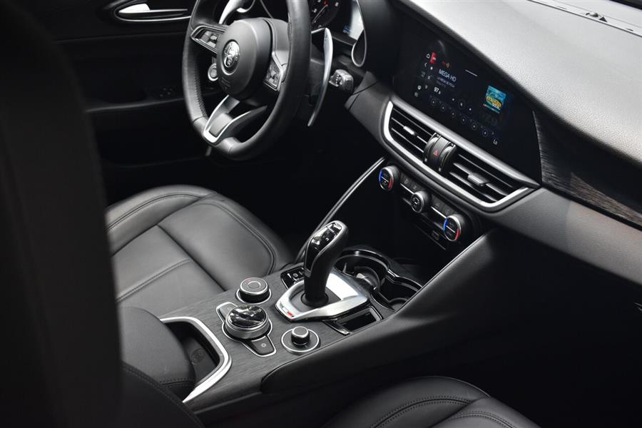 2022 Alfa Romeo Giulia Sprint AWD 4dr Sedan, available for sale in Great Neck, New York | Camy Cars. Great Neck, New York 2022 Alfa Romeo Giulia Sprint AWD 4dr Sedan, available for sale in Great Neck, New York | Camy Cars. Great Neck, New York