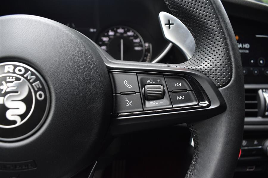 2022 Alfa Romeo Giulia Sprint AWD 4dr Sedan, available for sale in Great Neck, New York | Camy Cars. Great Neck, New York 2022 Alfa Romeo Giulia Sprint AWD 4dr Sedan, available for sale in Great Neck, New York | Camy Cars. Great Neck, New York