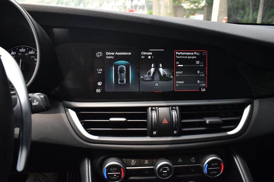 2022 Alfa Romeo Giulia Sprint AWD 4dr Sedan, available for sale in Great Neck, New York | Camy Cars. Great Neck, New York 2022 Alfa Romeo Giulia Sprint AWD 4dr Sedan, available for sale in Great Neck, New York | Camy Cars. Great Neck, New York