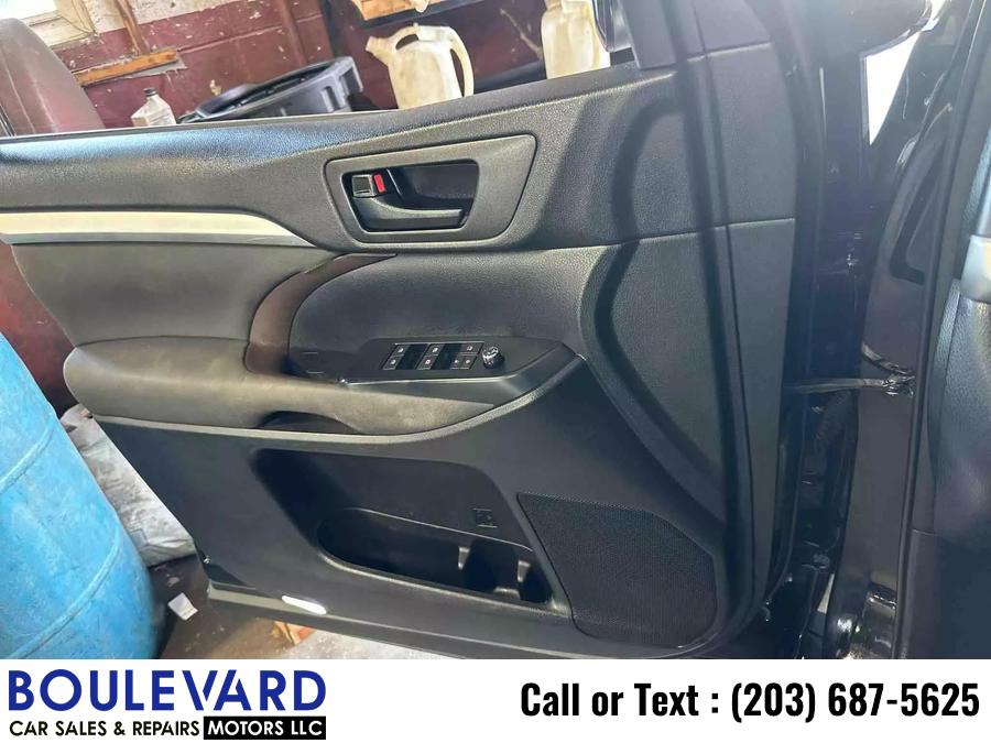 2017 Toyota Highlander LE Sport Utility 4D, available for sale in New Haven, Connecticut | Boulevard Motors LLC. New Haven, Connecticut 2017 Toyota Highlander LE Sport Utility 4D, available for sale in New Haven, Connecticut | Boulevard Motors LLC. New Haven, Connecticut