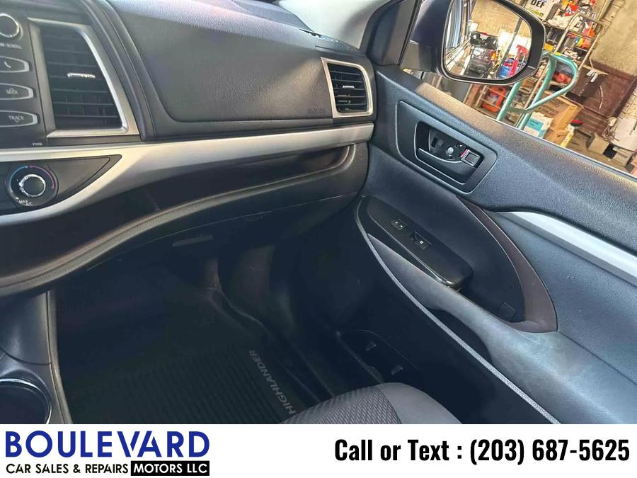 2017 Toyota Highlander LE Sport Utility 4D, available for sale in New Haven, Connecticut | Boulevard Motors LLC. New Haven, Connecticut 2017 Toyota Highlander LE Sport Utility 4D, available for sale in New Haven, Connecticut | Boulevard Motors LLC. New Haven, Connecticut