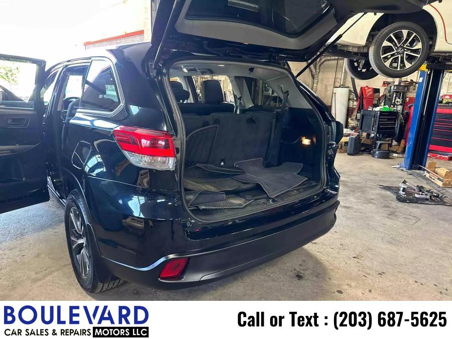 2017 Toyota Highlander LE Sport Utility 4D, available for sale in New Haven, Connecticut | Boulevard Motors LLC. New Haven, Connecticut 2017 Toyota Highlander LE Sport Utility 4D, available for sale in New Haven, Connecticut | Boulevard Motors LLC. New Haven, Connecticut