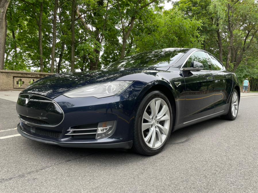 2015 Tesla Model S 4dr Sdn AWD 85D, available for sale in Jersey City, New Jersey | Zettes Auto Mall. Jersey City, New Jersey