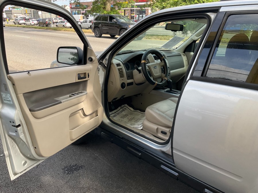 2009 Ford Escape 4WD 4dr V6 Auto XLT, available for sale in Elmont, New York | Sunrise of Elmont. Elmont, New York 2009 Ford Escape 4WD 4dr V6 Auto XLT, available for sale in Elmont, New York | Sunrise of Elmont. Elmont, New York
