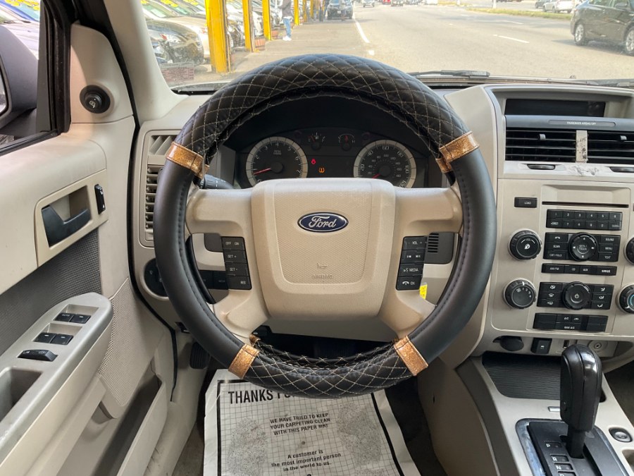 2009 Ford Escape 4WD 4dr V6 Auto XLT, available for sale in Elmont, New York | Sunrise of Elmont. Elmont, New York 2009 Ford Escape 4WD 4dr V6 Auto XLT, available for sale in Elmont, New York | Sunrise of Elmont. Elmont, New York