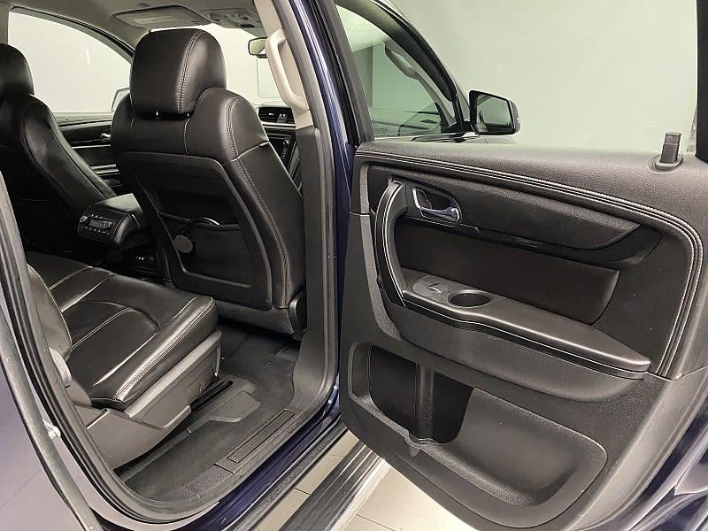 2016 Chevrolet Traverse LT, available for sale in Naugatuck, Connecticut | J&M Automotive Sls&Svc LLC. Naugatuck, Connecticut 2016 Chevrolet Traverse LT, available for sale in Naugatuck, Connecticut | J&M Automotive Sls&Svc LLC. Naugatuck, Connecticut