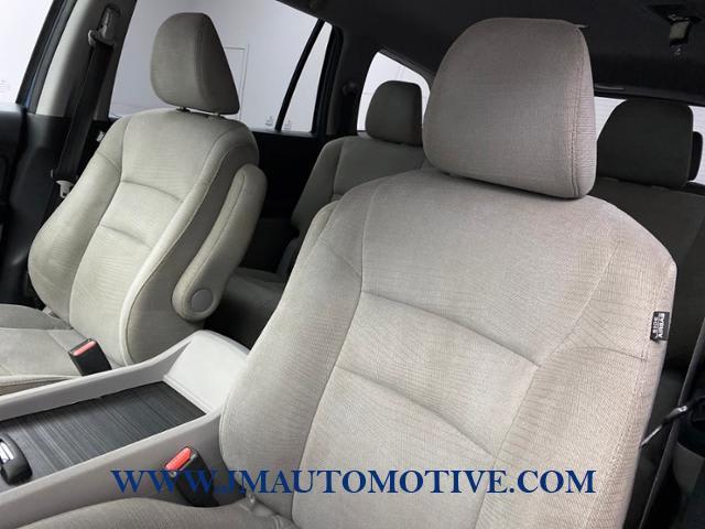 2016 Honda Pilot LX, available for sale in Naugatuck, Connecticut | J&M Automotive Sls&Svc LLC. Naugatuck, Connecticut 2016 Honda Pilot LX, available for sale in Naugatuck, Connecticut | J&M Automotive Sls&Svc LLC. Naugatuck, Connecticut