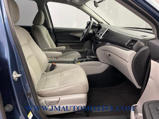 2016 Honda Pilot LX, available for sale in Naugatuck, Connecticut | J&M Automotive Sls&Svc LLC. Naugatuck, Connecticut 2016 Honda Pilot LX, available for sale in Naugatuck, Connecticut | J&M Automotive Sls&Svc LLC. Naugatuck, Connecticut