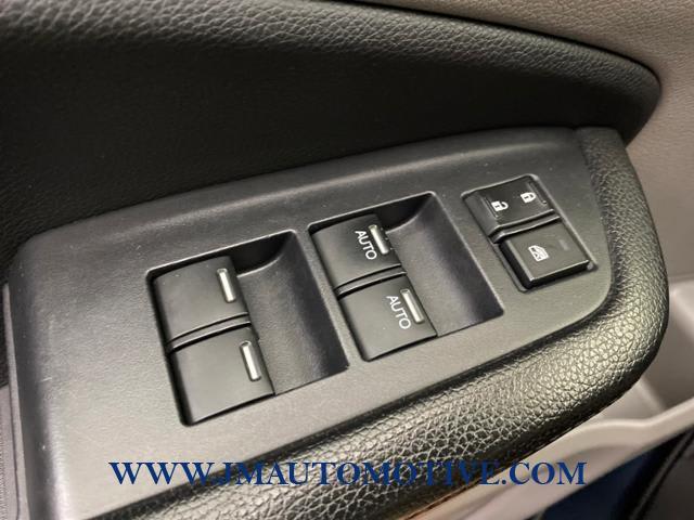 2016 Honda Pilot LX, available for sale in Naugatuck, Connecticut | J&M Automotive Sls&Svc LLC. Naugatuck, Connecticut 2016 Honda Pilot LX, available for sale in Naugatuck, Connecticut | J&M Automotive Sls&Svc LLC. Naugatuck, Connecticut