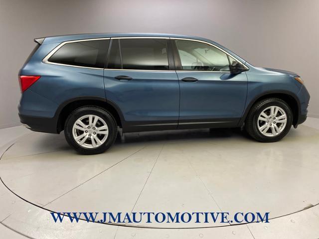2016 Honda Pilot LX, available for sale in Naugatuck, Connecticut | J&M Automotive Sls&Svc LLC. Naugatuck, Connecticut 2016 Honda Pilot LX, available for sale in Naugatuck, Connecticut | J&M Automotive Sls&Svc LLC. Naugatuck, Connecticut
