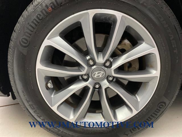 2017 Hyundai Santa Fe SE, available for sale in Naugatuck, Connecticut | J&M Automotive Sls&Svc LLC. Naugatuck, Connecticut 2017 Hyundai Santa Fe SE, available for sale in Naugatuck, Connecticut | J&M Automotive Sls&Svc LLC. Naugatuck, Connecticut
