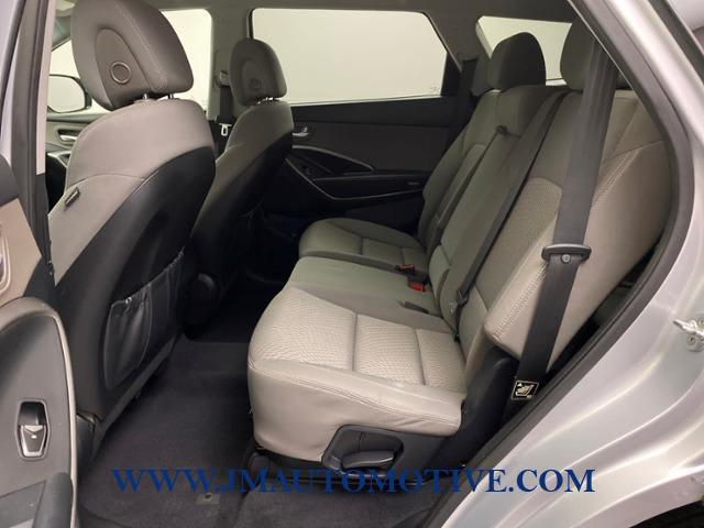 2017 Hyundai Santa Fe SE, available for sale in Naugatuck, Connecticut | J&M Automotive Sls&Svc LLC. Naugatuck, Connecticut 2017 Hyundai Santa Fe SE, available for sale in Naugatuck, Connecticut | J&M Automotive Sls&Svc LLC. Naugatuck, Connecticut