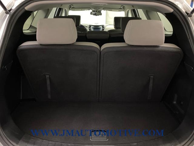 2017 Hyundai Santa Fe SE, available for sale in Naugatuck, Connecticut | J&M Automotive Sls&Svc LLC. Naugatuck, Connecticut 2017 Hyundai Santa Fe SE, available for sale in Naugatuck, Connecticut | J&M Automotive Sls&Svc LLC. Naugatuck, Connecticut