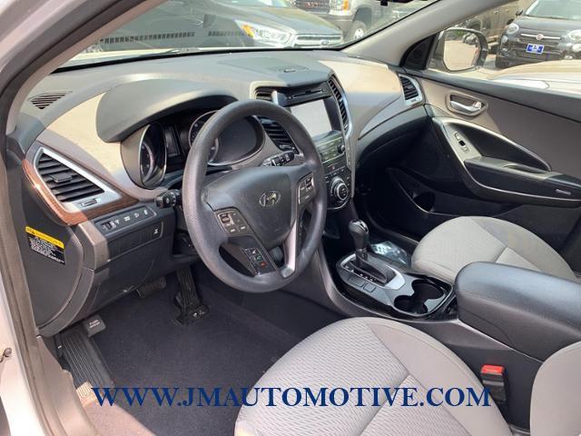2017 Hyundai Santa Fe SE, available for sale in Naugatuck, Connecticut | J&M Automotive Sls&Svc LLC. Naugatuck, Connecticut 2017 Hyundai Santa Fe SE, available for sale in Naugatuck, Connecticut | J&M Automotive Sls&Svc LLC. Naugatuck, Connecticut