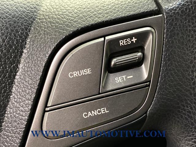 2017 Hyundai Santa Fe SE, available for sale in Naugatuck, Connecticut | J&M Automotive Sls&Svc LLC. Naugatuck, Connecticut 2017 Hyundai Santa Fe SE, available for sale in Naugatuck, Connecticut | J&M Automotive Sls&Svc LLC. Naugatuck, Connecticut