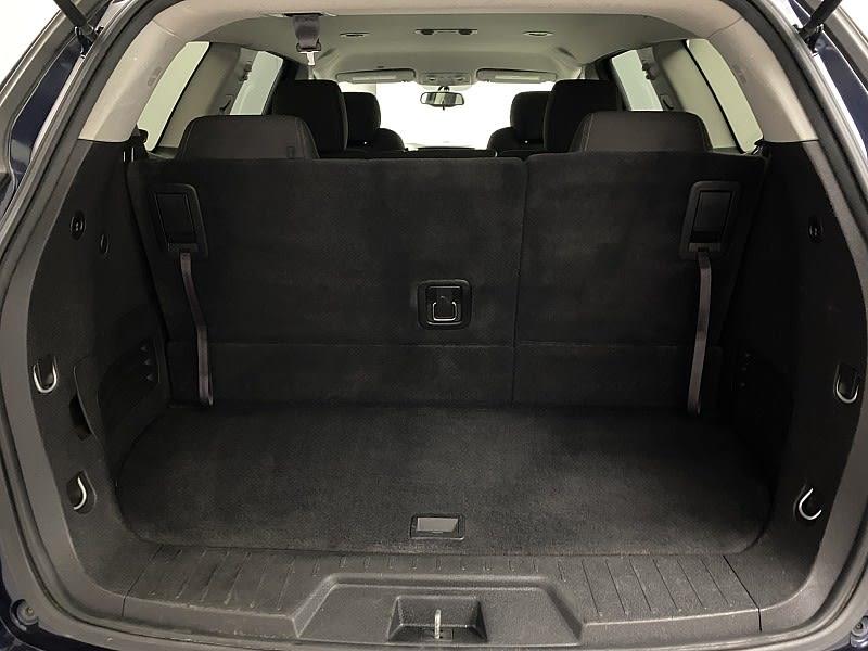 2015 Chevrolet Traverse LT, available for sale in Naugatuck, Connecticut | J&M Automotive Sls&Svc LLC. Naugatuck, Connecticut 2015 Chevrolet Traverse LT, available for sale in Naugatuck, Connecticut | J&M Automotive Sls&Svc LLC. Naugatuck, Connecticut