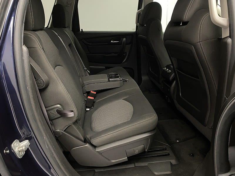 2015 Chevrolet Traverse LT, available for sale in Naugatuck, Connecticut | J&M Automotive Sls&Svc LLC. Naugatuck, Connecticut 2015 Chevrolet Traverse LT, available for sale in Naugatuck, Connecticut | J&M Automotive Sls&Svc LLC. Naugatuck, Connecticut