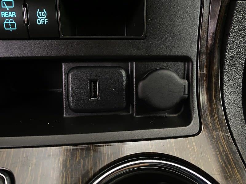2015 Chevrolet Traverse LT, available for sale in Naugatuck, Connecticut | J&M Automotive Sls&Svc LLC. Naugatuck, Connecticut 2015 Chevrolet Traverse LT, available for sale in Naugatuck, Connecticut | J&M Automotive Sls&Svc LLC. Naugatuck, Connecticut