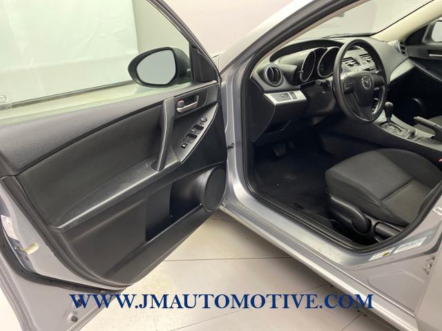 2013 Mazda Mazda3 i SV, available for sale in Naugatuck, Connecticut | J&M Automotive Sls&Svc LLC. Naugatuck, Connecticut 2013 Mazda Mazda3 i SV, available for sale in Naugatuck, Connecticut | J&M Automotive Sls&Svc LLC. Naugatuck, Connecticut