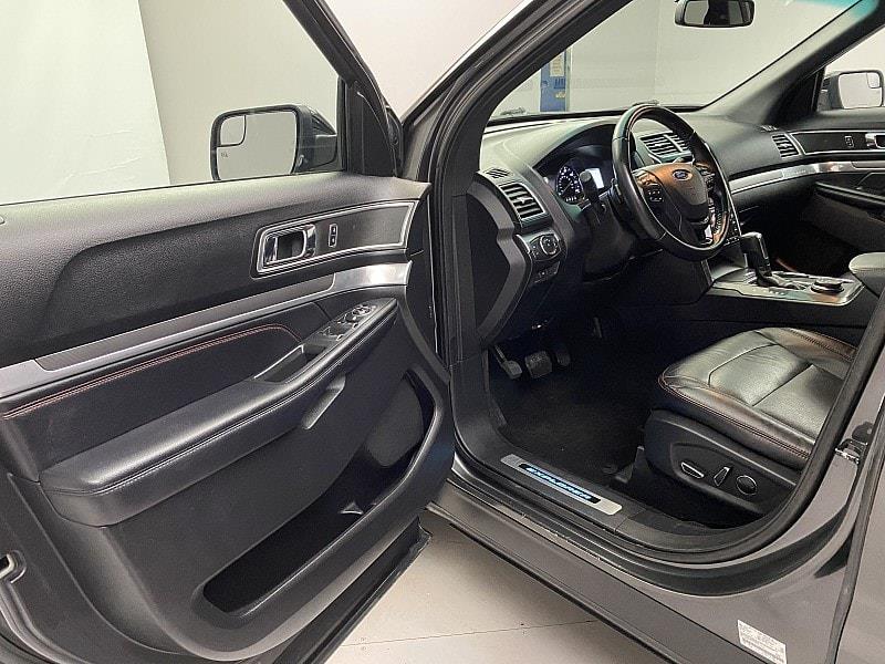 2016 Ford Explorer Sport, available for sale in Naugatuck, Connecticut | J&M Automotive Sls&Svc LLC. Naugatuck, Connecticut 2016 Ford Explorer Sport, available for sale in Naugatuck, Connecticut | J&M Automotive Sls&Svc LLC. Naugatuck, Connecticut