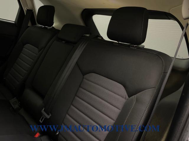 2016 Ford Edge SE, available for sale in Naugatuck, Connecticut | J&M Automotive Sls&Svc LLC. Naugatuck, Connecticut 2016 Ford Edge SE, available for sale in Naugatuck, Connecticut | J&M Automotive Sls&Svc LLC. Naugatuck, Connecticut