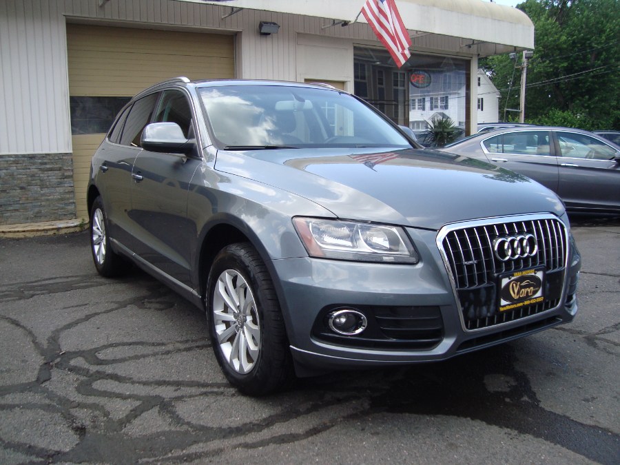 Used 2013 Audi Q5 in Manchester, Connecticut | Yara Motors. Manchester, Connecticut