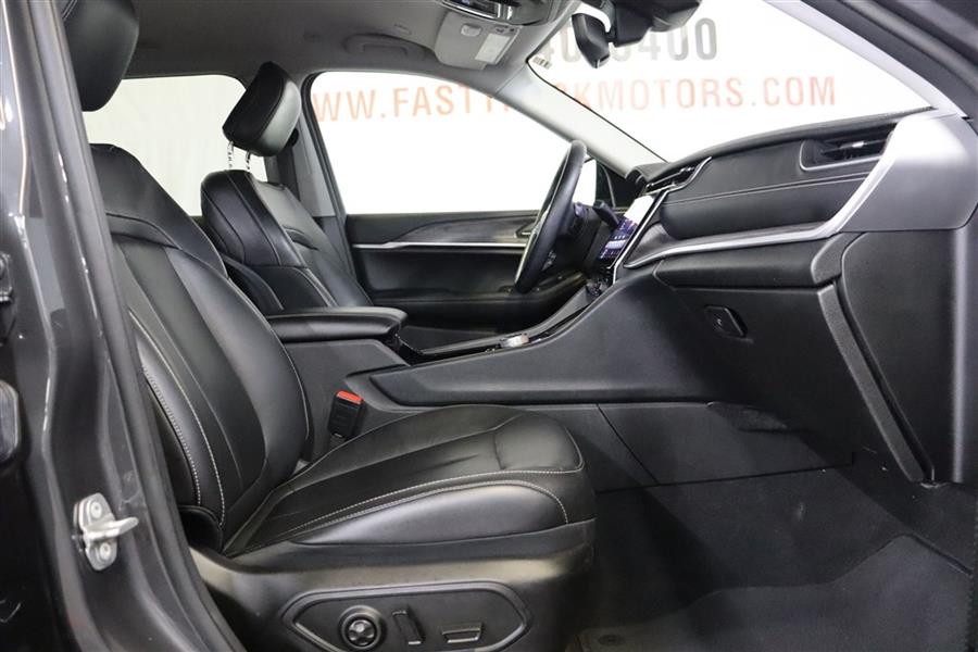 2021 Jeep Grand Cherokee L LIMITED, available for sale in Paterson, New Jersey | Fast Track Motors. Paterson, New Jersey 2021 Jeep Grand Cherokee L LIMITED, available for sale in Paterson, New Jersey | Fast Track Motors. Paterson, New Jersey