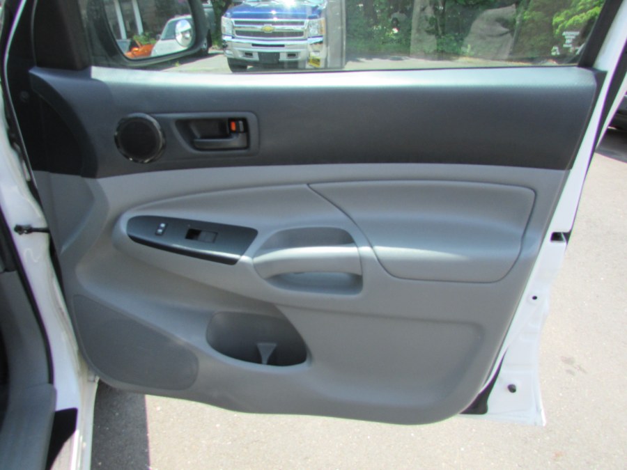 2013 Toyota Tacoma 2WD Access Cab I4 MT (Natl), available for sale in East Windsor, Connecticut | United Auto Sales of E Windsor, Inc. East Windsor, Connecticut 2013 Toyota Tacoma 2WD Access Cab I4 MT (Natl), available for sale in East Windsor, Connecticut | United Auto Sales of E Windsor, Inc. East Windsor, Connecticut