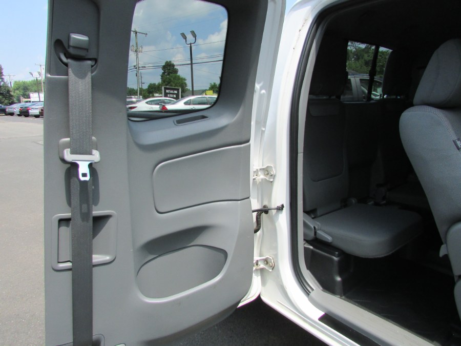 2013 Toyota Tacoma 2WD Access Cab I4 MT (Natl), available for sale in East Windsor, Connecticut | United Auto Sales of E Windsor, Inc. East Windsor, Connecticut 2013 Toyota Tacoma 2WD Access Cab I4 MT (Natl), available for sale in East Windsor, Connecticut | United Auto Sales of E Windsor, Inc. East Windsor, Connecticut