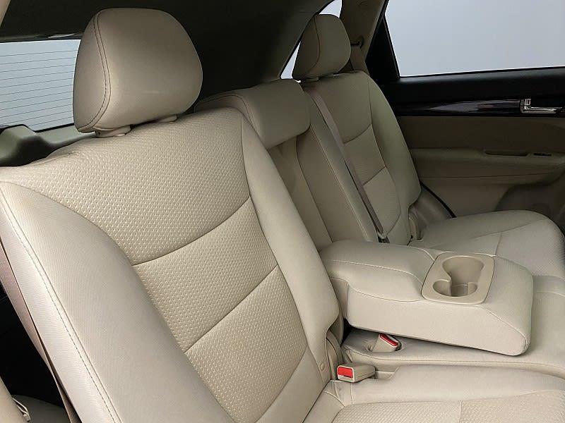 2013 Kia Sorento LX, available for sale in Naugatuck, Connecticut | J&M Automotive Sls&Svc LLC. Naugatuck, Connecticut 2013 Kia Sorento LX, available for sale in Naugatuck, Connecticut | J&M Automotive Sls&Svc LLC. Naugatuck, Connecticut