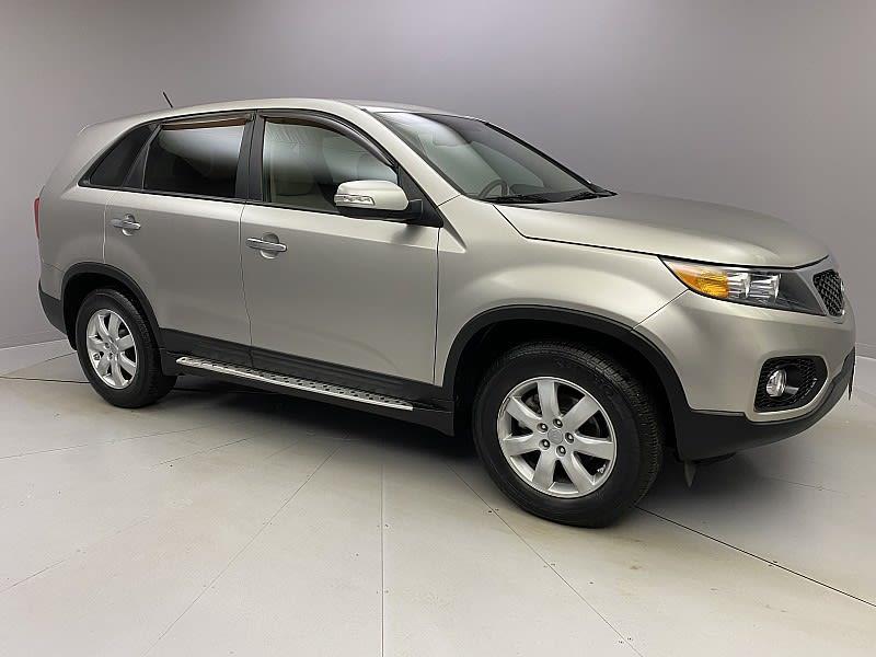 2013 Kia Sorento LX, available for sale in Naugatuck, Connecticut | J&M Automotive Sls&Svc LLC. Naugatuck, Connecticut 2013 Kia Sorento LX, available for sale in Naugatuck, Connecticut | J&M Automotive Sls&Svc LLC. Naugatuck, Connecticut