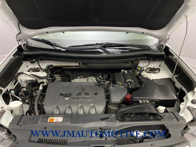 2016 Mitsubishi Outlander SEL, available for sale in Naugatuck, Connecticut | J&M Automotive Sls&Svc LLC. Naugatuck, Connecticut 2016 Mitsubishi Outlander SEL, available for sale in Naugatuck, Connecticut | J&M Automotive Sls&Svc LLC. Naugatuck, Connecticut
