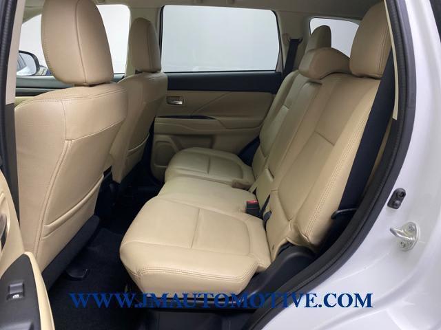 2016 Mitsubishi Outlander SEL, available for sale in Naugatuck, Connecticut | J&M Automotive Sls&Svc LLC. Naugatuck, Connecticut 2016 Mitsubishi Outlander SEL, available for sale in Naugatuck, Connecticut | J&M Automotive Sls&Svc LLC. Naugatuck, Connecticut