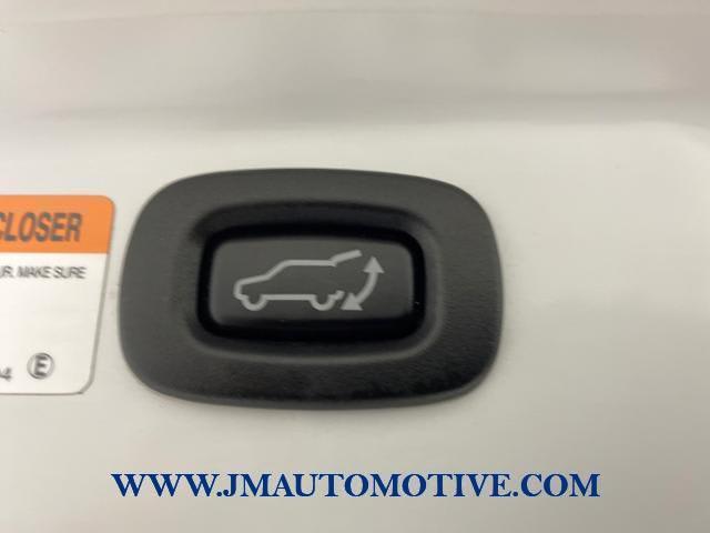 2016 Mitsubishi Outlander SEL, available for sale in Naugatuck, Connecticut | J&M Automotive Sls&Svc LLC. Naugatuck, Connecticut 2016 Mitsubishi Outlander SEL, available for sale in Naugatuck, Connecticut | J&M Automotive Sls&Svc LLC. Naugatuck, Connecticut
